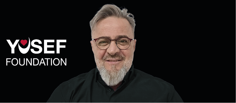 Portrait von Khaled Y., verantwortlich für Öffentlichkeitsarbeit im Team Saarland der Yusef Foundation.